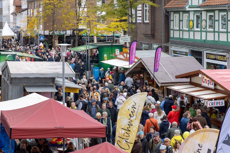 Blick auf die Festmeile in der Marktstraße