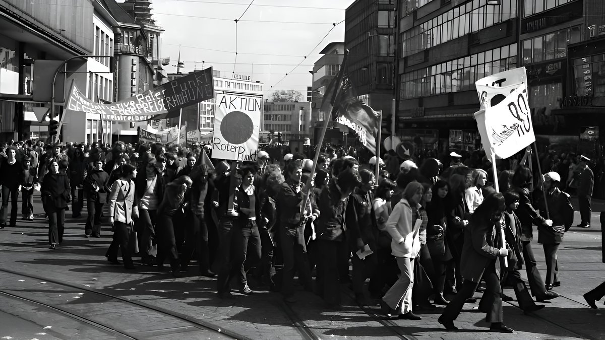Rote Punkt-Protestaktion im Juni 1969 in Hannover (1) (2)