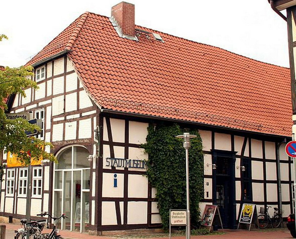 Stadtmuseum_Burgdorf-2048x1651.jpg